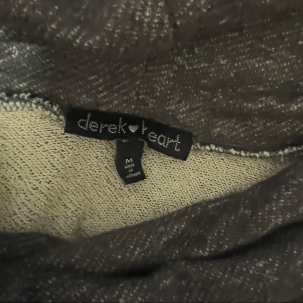 Derek Heart, Gray Short Sleeve sweat shirt with Pink Drawstrings and cowl neck. - Picture 9 of 9